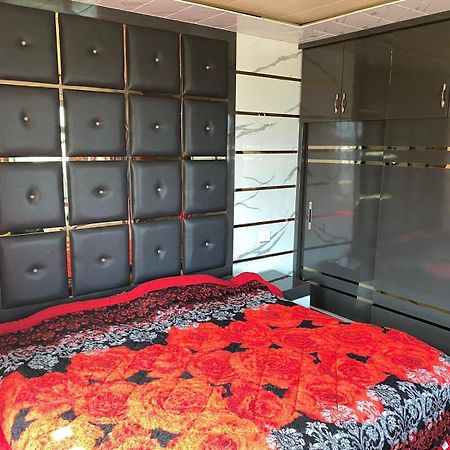 Sheen Homestay Gulmarg Eksteriør billede