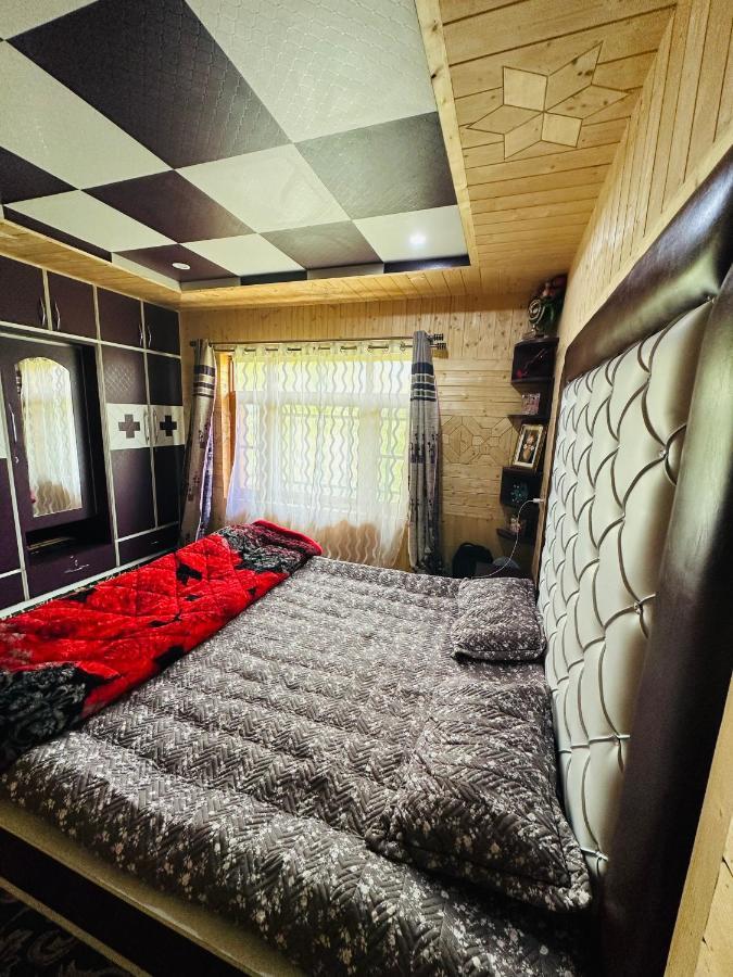 Sheen Homestay Gulmarg Eksteriør billede