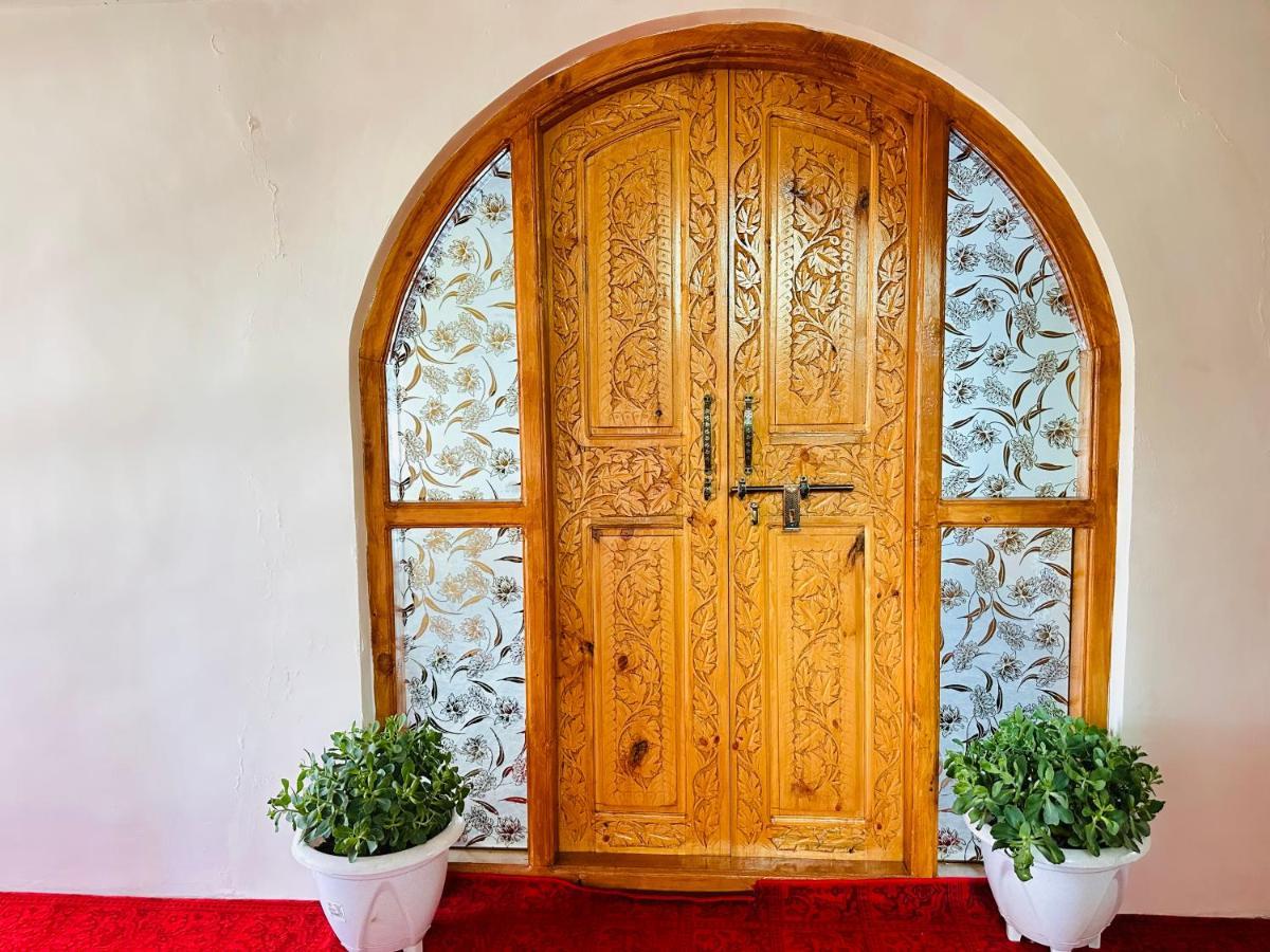 Sheen Homestay Gulmarg Eksteriør billede