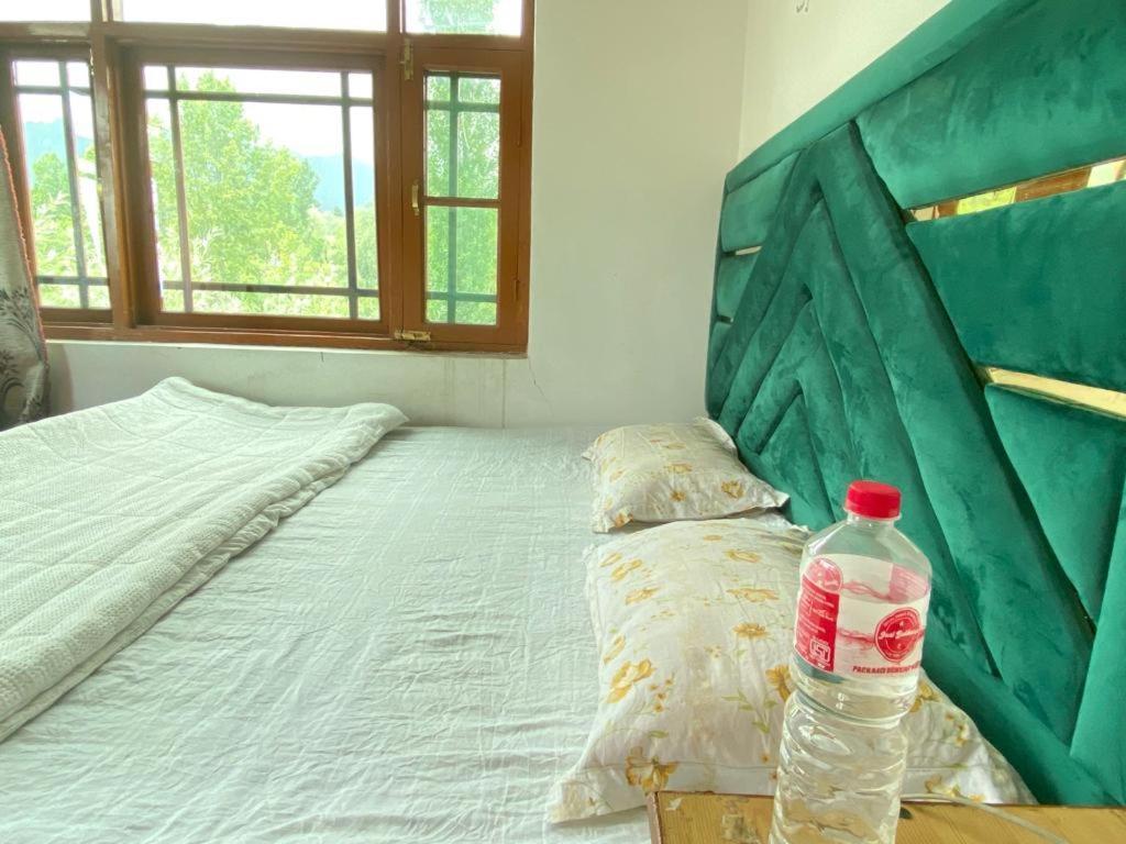 Sheen Homestay Gulmarg Eksteriør billede